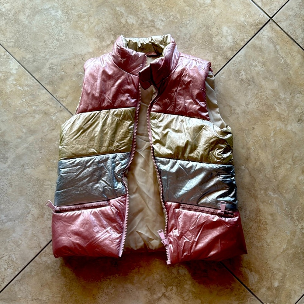 tucker + tate pink metallic girls vest, size 6 - Like New
